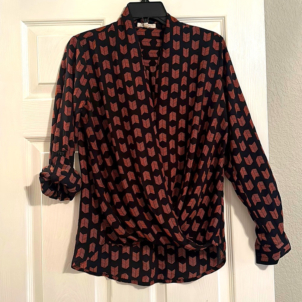 Pleione Drape Geometric Pattern Cowl Neck Blouse
